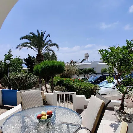 Lovely 1-bedroom Unit @ Fabulous Location *